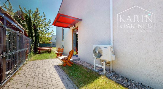 KOMPLETNE ZARIADENÝ 2I BYT S PIVNICOU A 2 PARKOVACÍMI MIESTAMI