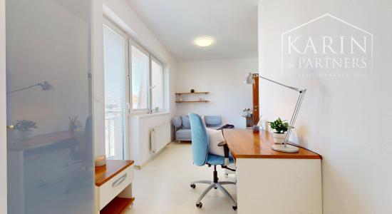 KOMPLETNE ZARIADENÝ PRIESTRANNÝ 3I BYT S DVOMI BALKÓNMI A PIVNICOU