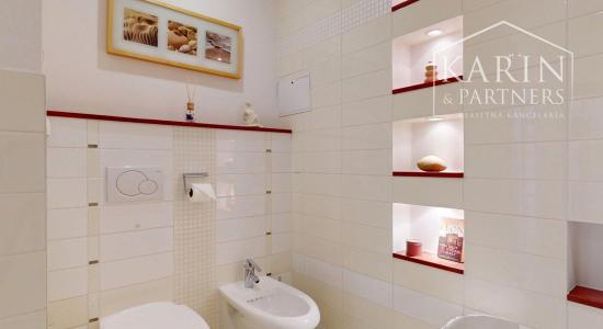 KOMPLETNE ZARIADENÝ PRIESTRANNÝ 3I BYT S DVOMI BALKÓNMI A PIVNICOU