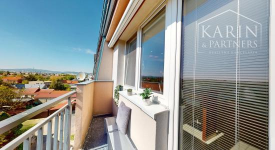 KOMPLETNE ZARIADENÝ PRIESTRANNÝ 3I BYT S DVOMI BALKÓNMI A PIVNICOU