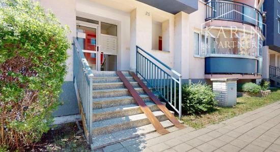 KOMPLETNE ZARIADENÝ PRIESTRANNÝ 3I BYT S DVOMI BALKÓNMI A PIVNICOU