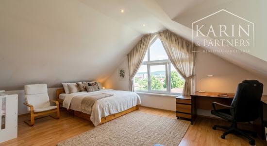 PREDAJ: Nadštandardný rodinný dom s dvomi bytovými jednotkami – Bratislava, Vajnory