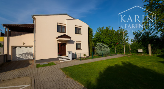 Na predaj rodinný dom s dvoma garážami a záhradným ateliérom, Šamorín-Mliečno