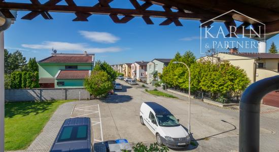 Na predaj rodinný dom s dvoma garážami a záhradným ateliérom, Šamorín-Mliečno