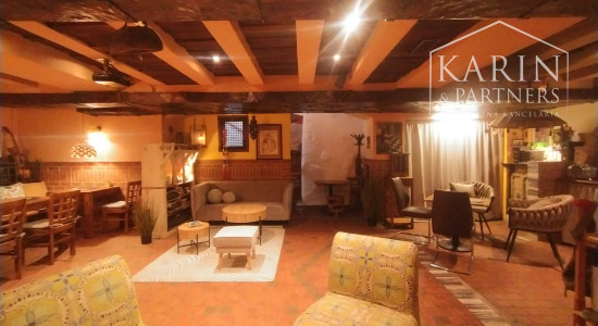 Privátny Lounge! Prenájom viacúčelový priestor 80 m2 s kuchyňou/ WC/ sprchou a parkovaním, BA I., Staré Mesto.