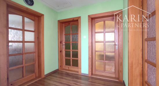 6-izbový rodinný dom s hosťovským bytom v centre Ivanky pri Dunaji