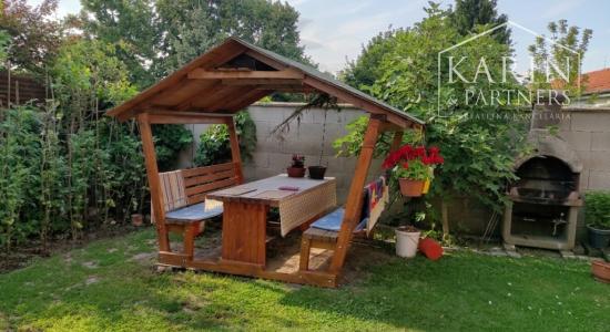6-izbový rodinný dom s hosťovským bytom v centre Ivanky pri Dunaji