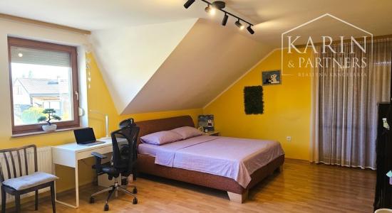6-izbový rodinný dom s hosťovským bytom v centre Ivanky pri Dunaji