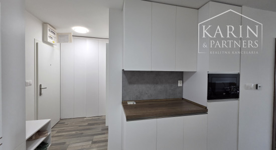 Prenájom 2 izbový byt s parkovaním, Pri smaltovni, Bratislava-Petržalka