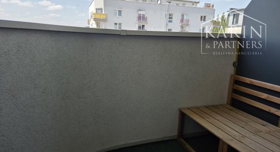 Prenájom 2 izbový byt s parkovaním, Pri smaltovni, Bratislava-Petržalka
