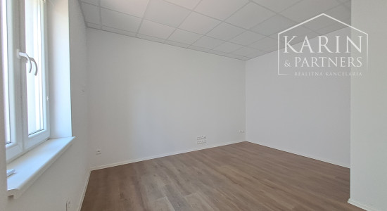 Prenájom kancelársko - obchodné priestory 208 m2, Piešťany