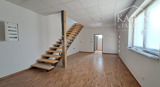 Prenájom kancelársko - obchodné priestory 208 m2, Piešťany