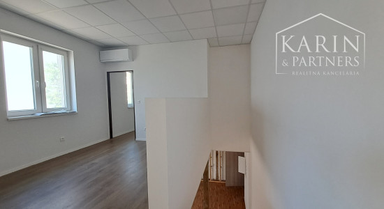 Prenájom kancelársko - obchodné priestory 208 m2, Piešťany