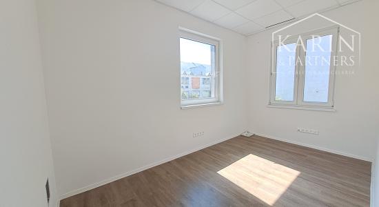 Prenájom kancelársko - obchodné priestory 208 m2, Piešťany