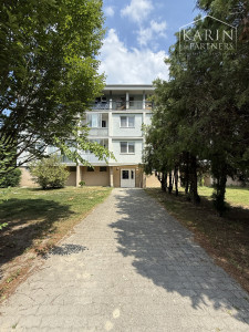 Na predaj 3 izbový byt priamo v Šamoríne, s garážou a pivnicou 96m2