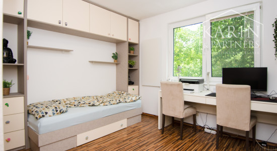 Na predaj 3 izbový byt priamo v Šamoríne, s garážou a pivnicou 96m2