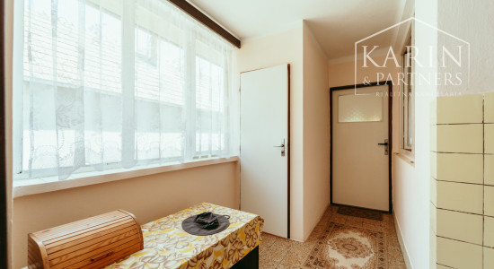 POCTIVÝ 3i TEHLOVÝ DOM V TOP PÔVODNOM STAVE, POZEMOK 1129m²