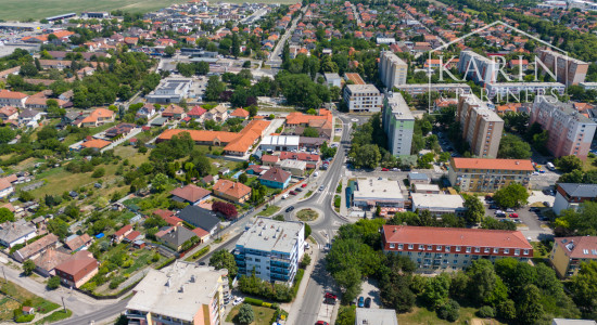 Priestranný 3i byt s balkónom a loggiou v Šamoríne