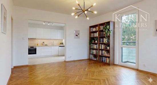 Priestranný 3i byt s balkónom a loggiou v Šamoríne