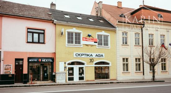 PRENÁJOM: PODNIKATEĽSKÝ OBJEKT V CENTRE HOLÍČA (260 m²)