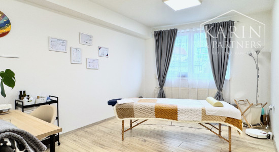Zrekonštruovaný priestor s umývadlom v centre mesta, Holíč - Nám. mieru