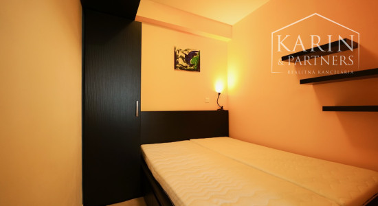 Kompletne zariadený 1,5i byt | Klimatizácia | Loggia | Garáž