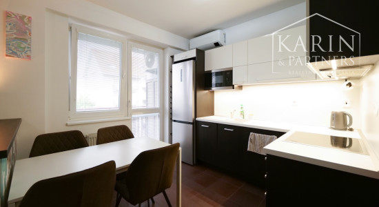 Kompletne zariadený 1,5i byt | Klimatizácia | Loggia | Garáž