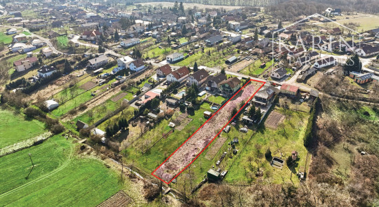 Stavebný pozemok s rozlohou 1758 m² v obci Lošonec.