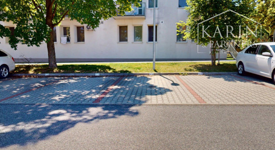 ÚTULNÝ ZARIADENÝ 2I BYT S BALKÓNOM, PIVNICOU A PARKOVACÍM MIESTOM