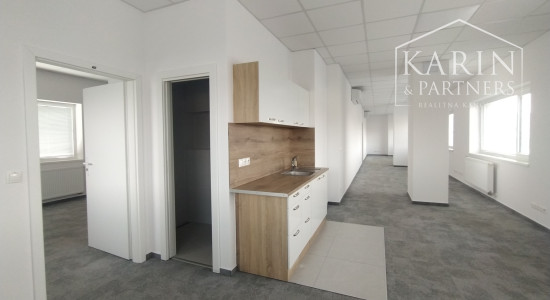 LEN: 1125.-€ mesiac! Prenájom klimat. viacúčelový priestor 80 m2 s kuchynkou/ WC/ sprchou + sklad 6m2, BA IV., Dúbravka