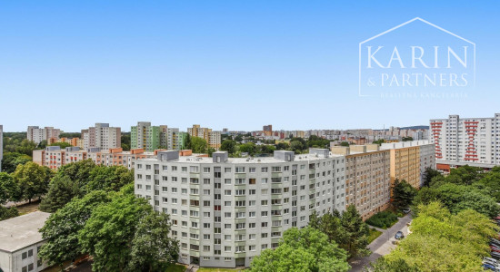 Predaj klimatizovaná garsónka so zasklenou lodžiou, Bratislava V - Petržalka, Blagoevova ulica