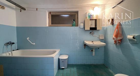 2i tehlový dom s vínnou pivnicou a pozemkom 1250 m²