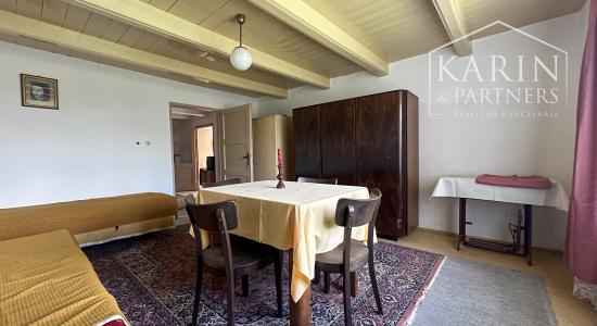 2i tehlový dom s vínnou pivnicou a pozemkom 1250 m²