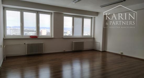 Prenájom samostatný celok 3 kancelárií/ viacúčelových miestností 80m2 s kuchynkou! + parkovanie, Bulharská ul., BA II., Trnávka.