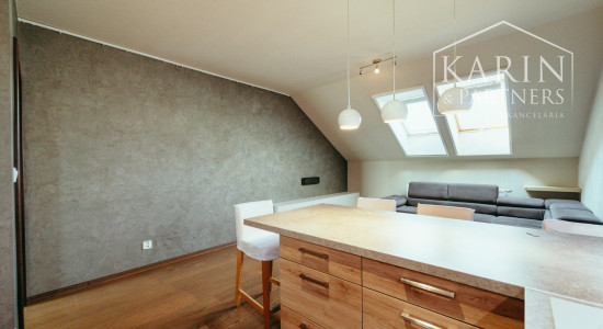 MODERNÝ PODKROVNÝ 3-IZBOVÝ BYT, SKALICA - LÚČKY