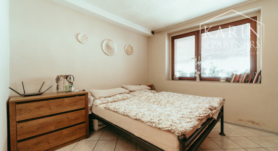 ZREKONŠTRUOVANÝ A ZARIADENÝ 3i RODINNÝ DOM V SKALICI