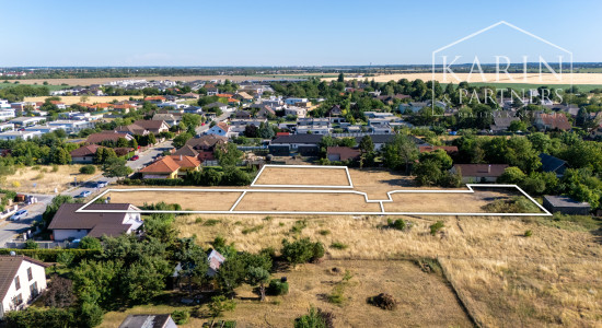 ROZĽAHLÉ STAVEBNÉ POZEMKY PRIPRAVENÉ NA OKAMŽITÚ VÝSTAVBU