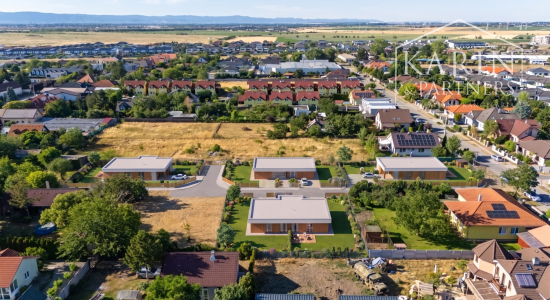 ROZĽAHLÉ STAVEBNÉ POZEMKY PRIPRAVENÉ NA OKAMŽITÚ VÝSTAVBU