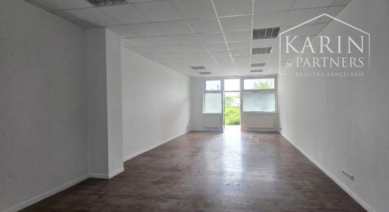 PRENÁJOM - Obchodný priestor  o výmere 61 m², Vrakunská ulica, Bratislava II – Podunajské Biskupice..