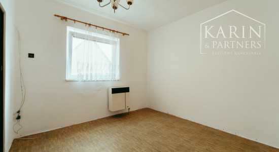 4i rodinný dom neďaleko centra mesta Senica