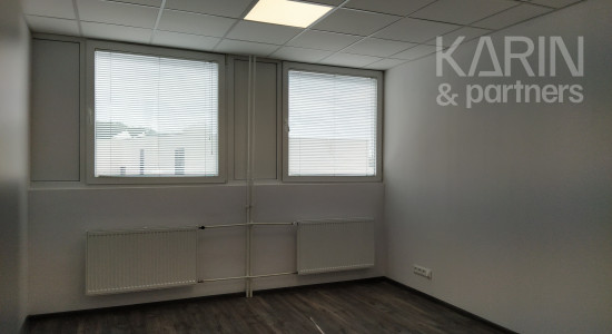 Prenájom klimatizovaná kancelária 24 m2, ul. Polianky, BA IV., Dúbravka