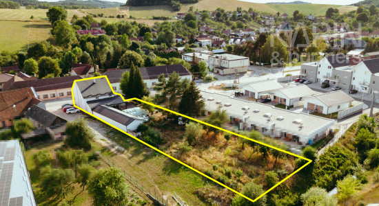 VEĽKORYSÝ RD PO REKONŠTRUKCII S POZEMKOM A PRIESTOROM PRE BÝVANIE AJ PODNIKANIE