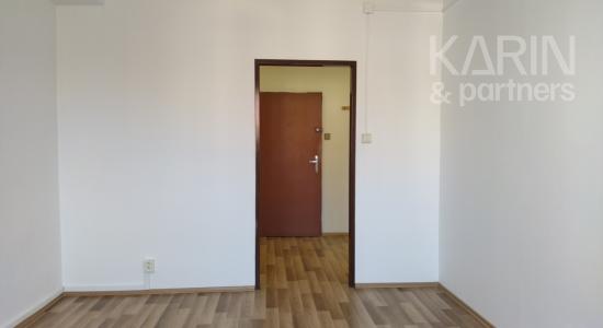 LEN: 180.-€/ izba/ 1 osoba/ mesiac! Prenájom miestnosť 15m2 Bulharská ul., BA II., Trnávka.
