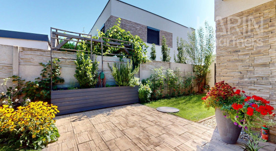 MODERNÝ 4I RODINNÝ DOM S OČARUJÚCOU ZÁHRADOU | ROVINKA RESIDENCE