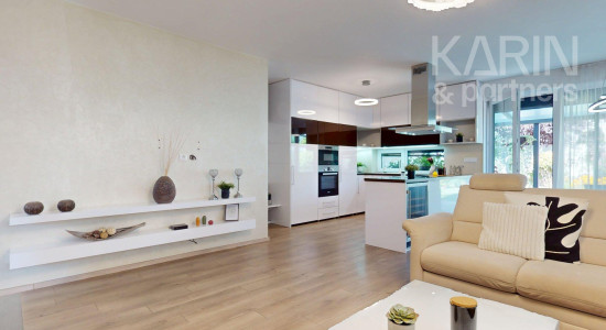 MODERNÝ 4I RODINNÝ DOM S OČARUJÚCOU ZÁHRADOU | ROVINKA RESIDENCE