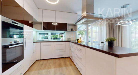 MODERNÝ 4I RODINNÝ DOM S OČARUJÚCOU ZÁHRADOU | ROVINKA RESIDENCE