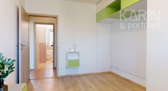 MODERNÝ 4I RODINNÝ DOM S OČARUJÚCOU ZÁHRADOU | ROVINKA RESIDENCE
