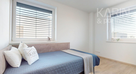 MODERNÝ 4I RODINNÝ DOM S OČARUJÚCOU ZÁHRADOU | ROVINKA RESIDENCE