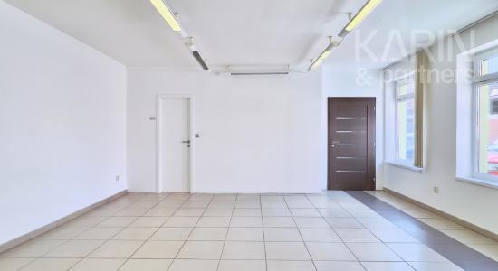 Prízemný priestor / kancelária na prenájom v centre Skalice – Pivovarská ulica
