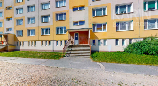 Nadštandardne zrekonštruovaný a plne zariadený 3-izbový byt (pôvodne 2-izbový), Závadka nad Hronom